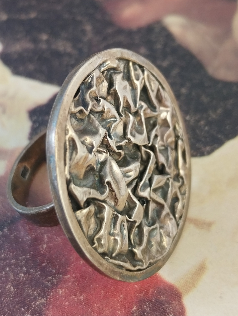Sterling Silver Ring - Textured Round Design - Picture 9 of 12